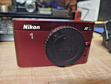 Nikon 1 J2 Rouge Corps Seul Sans Objectif avec batterie + Chargeur Très bon état