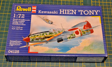 MAQUETTE KAWASAKI  HIEN  TONY  REVELL  1/72