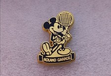 EB222 pin's Roland Garros