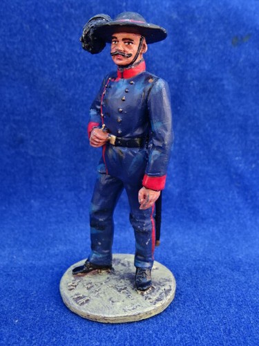 Superbe figurine plomb lead - plomb,