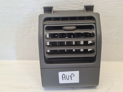 Grille aération avant