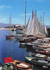 6 ANTIBES PORT ET FORT CARRE