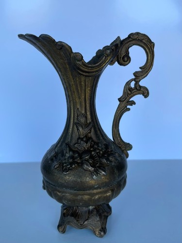 Pichet broc décoratif - , à