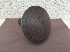Ancienne pomme d'arrosoir / En