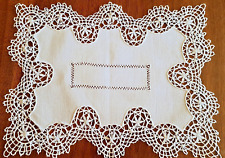 Napperon ancien brodé