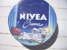 1 Boite illustrée Nivea