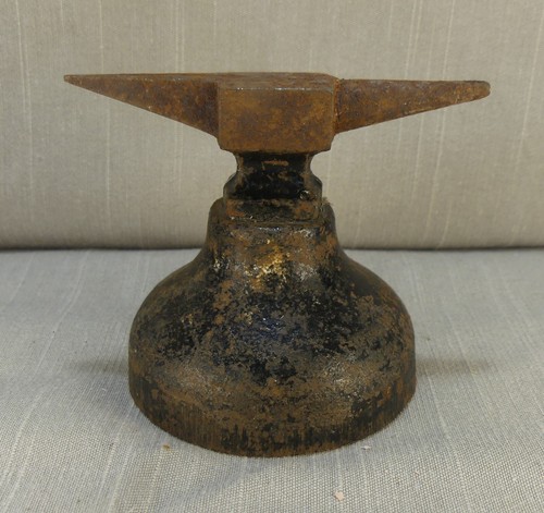 Ancienne petite enclume - ancienne,