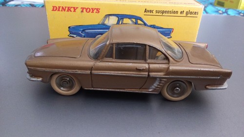 Dinky toys renault - toys(france):,