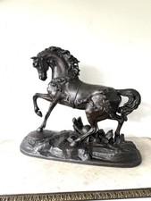 Grande sculpture allégorique militaire rare au cheval cabré  H 51cm France