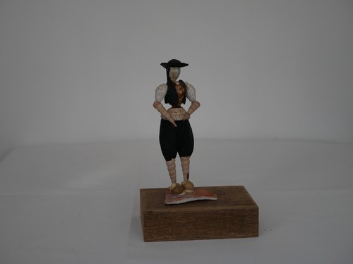 Personnage breton tout - , en
