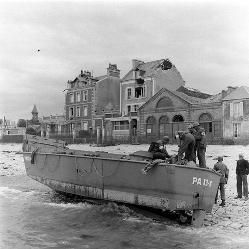 Ww2 photo grandcamp maisy - grandcamp,