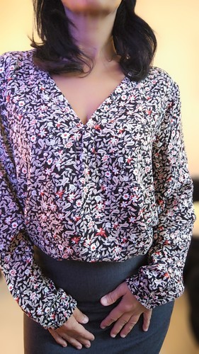 Chemisier blouse noire fleuri