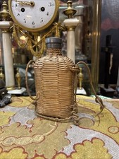 tres ancienne petit flacon gourde en verre et osier tressé epoque XIXe 13cm
