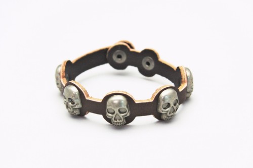 Bracelet maron skull rond