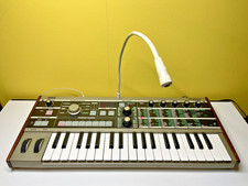 Vocodeur synthétiseur KORG