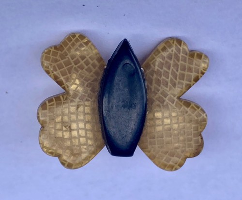 Broche papillon en rhodoïd - ,