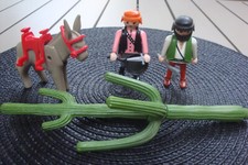 PLAYMOBIL FIGURINES  GOLD MINE