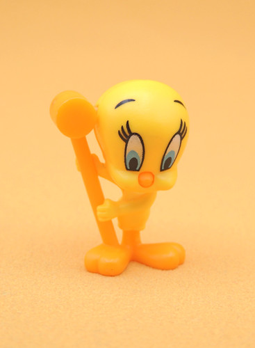 Kinder surprise looney tunes - kinder,