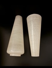 GLOBES TULIPES EN VERRE STRIÉ ART DECO POUR APPLIQUE LUMINAIRE