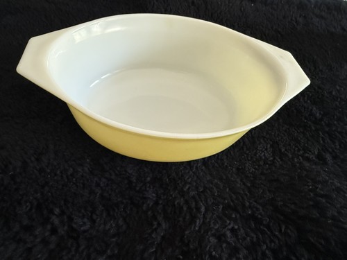 Vintage pyrex jaune - pyrex, deux