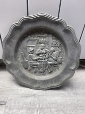 Rare Assiette En Etain 97%  Fermière Et Des  Oies Au Champ Décor Taverne