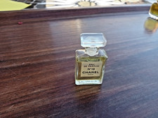 MINIATURE EAU DE PARFUM “N°19”  CHANEL 4ML PARIS
