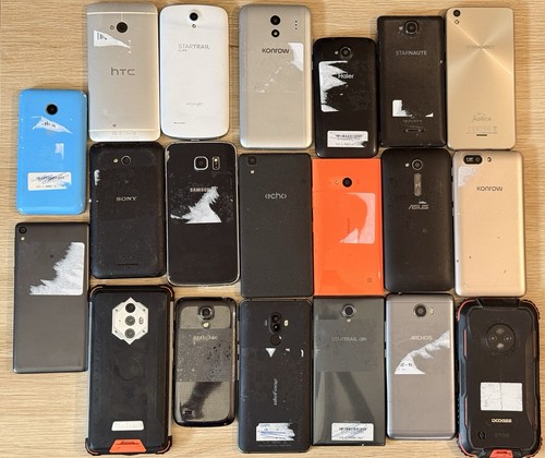 Lot 20 téléphones - de,