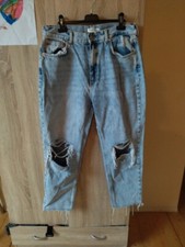 Jean mom déchiré pull & bear