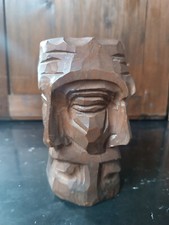 pot en bois sculpté 4 visages