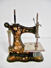 PETITE MACHINE À COUDRE - JOUET OU D'ENFANT - Ht 13 cm - ÉPOQUE 1900 - TBE