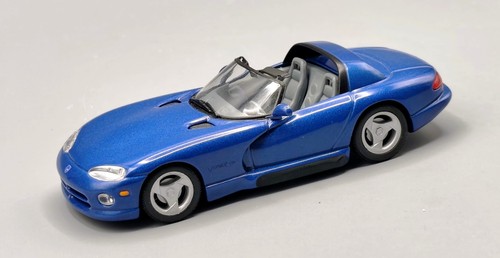 Minichamps dodge viper - 1:43,