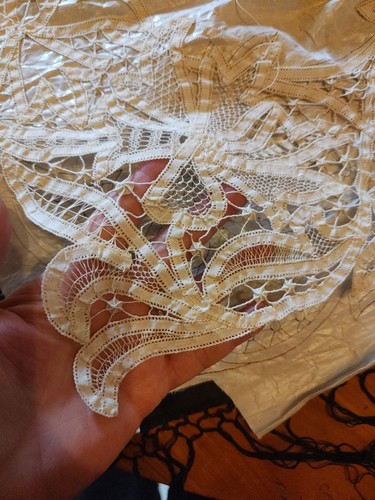 Dentelle ancienne aiguille - ancienne,