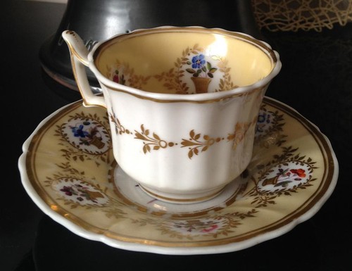 Belle tasse porcelaine xixéme - belle,