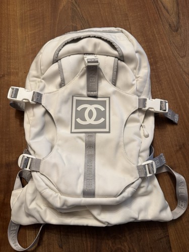 Sac dos chanel blanc - à,