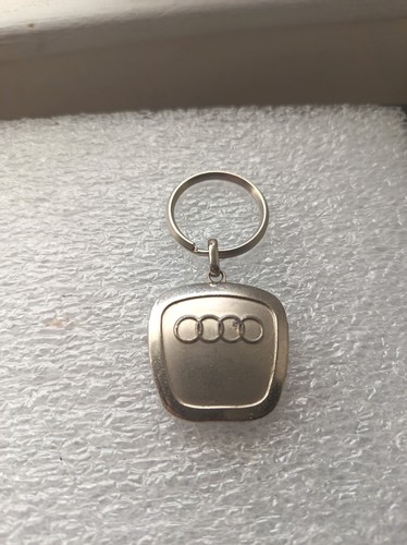 Porte clés automobile audi - porte,
