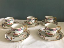 5 TASSES ET SOUS TASSES PORCELAINE PILLIVUYT AU OISEAUX SIGNE