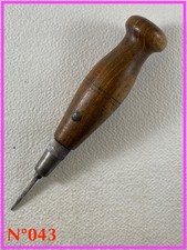 N°043 OUTIL Alêne de