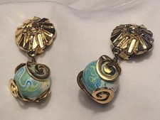 BOUCLES D'OREILLES VINTAGE À