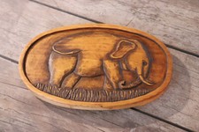 Bas relief sur panneau de bois ,sculpture ,éléphant ,tableau à suspendre, 1946