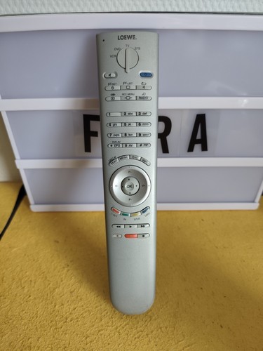 Loewe rc15701 tv dvd - ★,