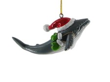 WHALE w/SANTA HAT & MITTENS 4" RESIN COASTAL NAUTICAL CHRISTMAS TREE ORNAMENT 
