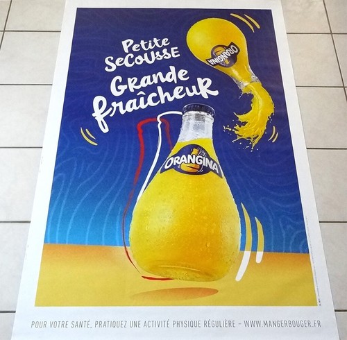 Affiche publicitaire roulée - affiche,