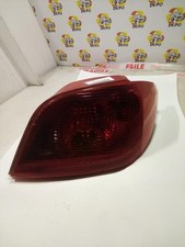 Feu arriere principal droit