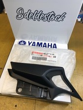 1 moulure cache latéral droit