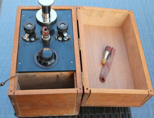 Ancien appareil pompe - appareil, a