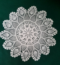 LINGE ANCIEN NAPPERON FIL DE LIN BLANC dentelle crochet -diamètre 28 cm