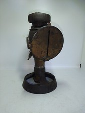 ANCIENNE LANTERNE SUR SOCLE