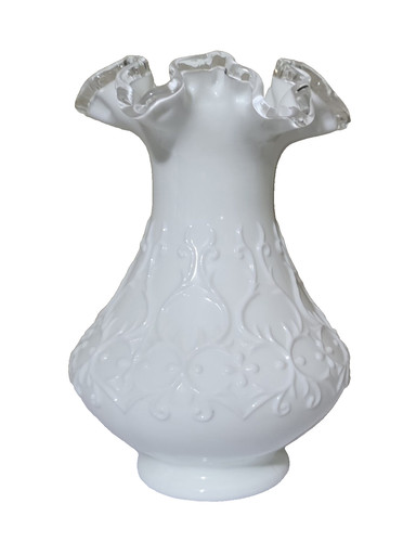 Vtg fenton glass vase - fenton, spanish