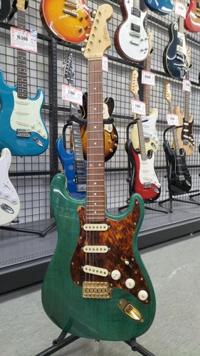 Guitare électrique momose - guitare,