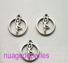 7 breloques médaille